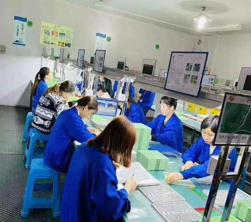 深圳某工厂女工 选择没有男生的工厂真是后悔,帮忙的人都没有