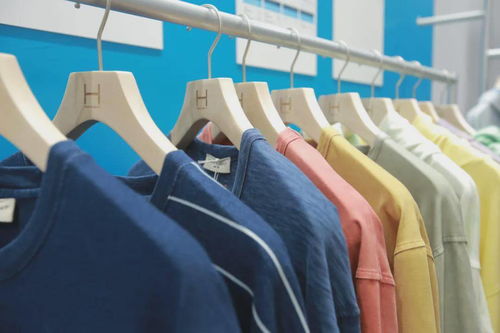 恒亮纺织 一抹 中国红 惊艳面料展